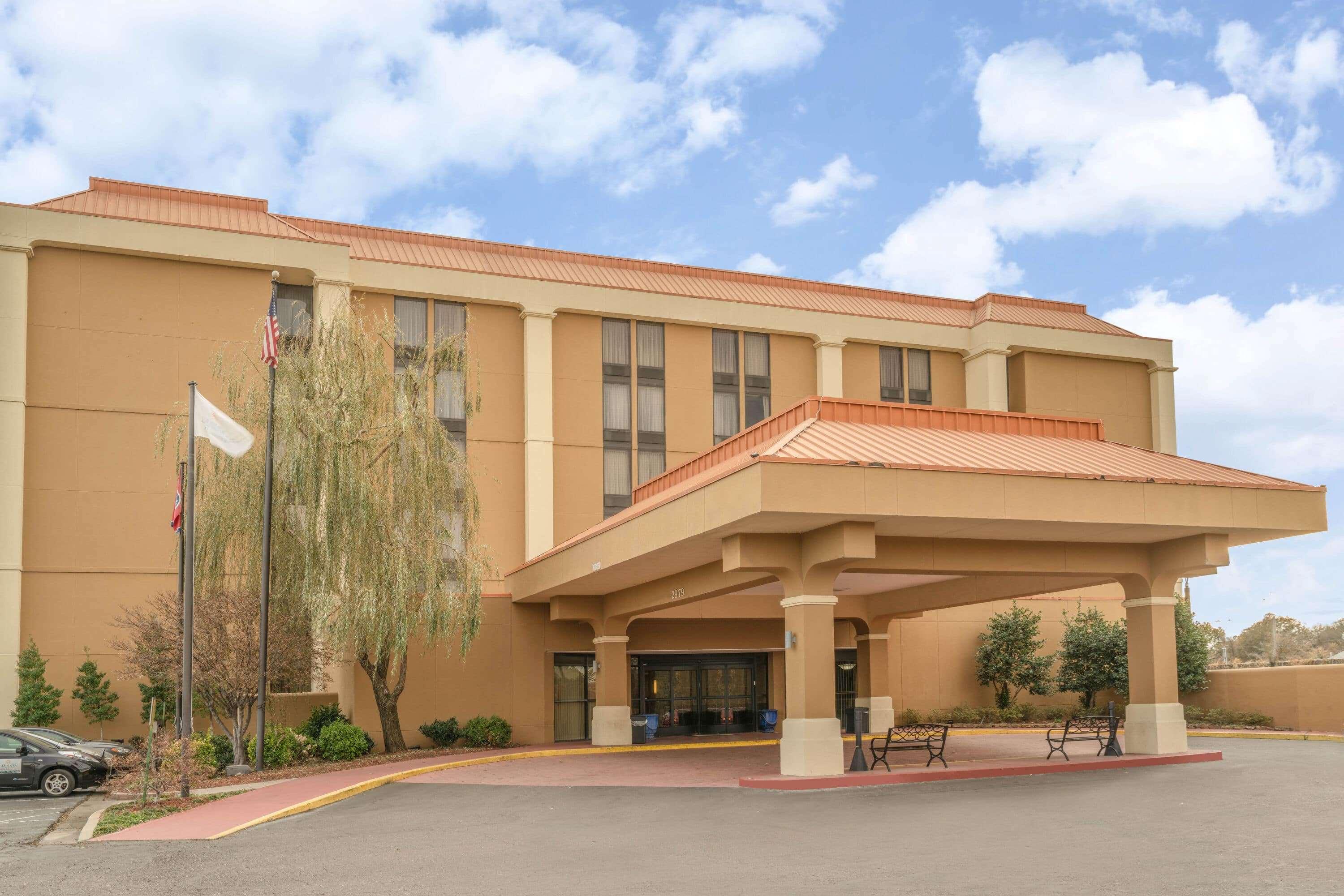 La Quinta By Wyndham Memphis Airport Graceland Exterior photo